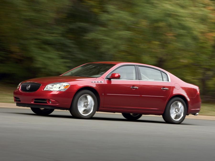  Buick Lucerne CXS 2005 года  (фото 16 из 16)